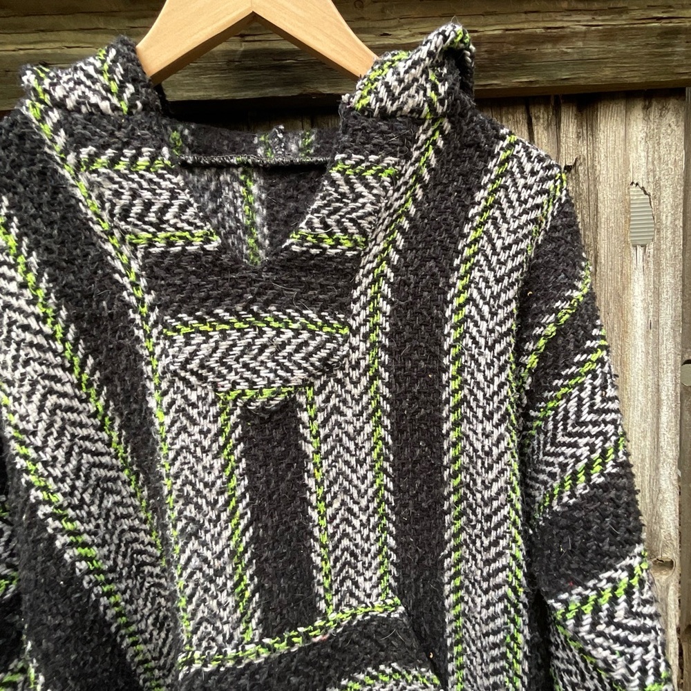 Baja hoodie drug rug pullover poncho